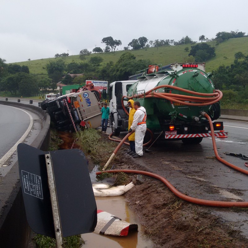 Desentupidora de Fossa 24 horas com menor preço