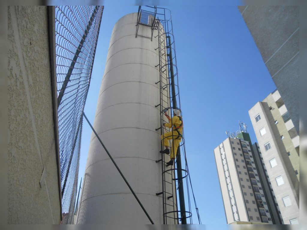 Limpeza de Caixa D'Água